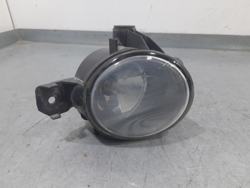 Recambio de faro antiniebla derecho para bmw 1 (e81) 118 d referencia OEM IAM 6317783750203 13101610 VALEO