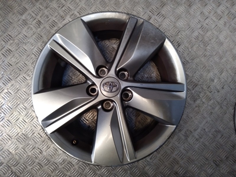 Recambio de juego llantas aluminio para toyota avensis (t27) advance referencia OEM IAM 7X17 5 TORN ET45 ALUMINIO 