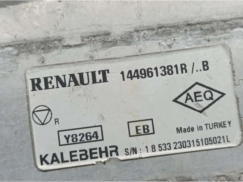 Recambio de intercooler para renault captur zen referencia OEM IAM 144967381R Y8264 KALEBEHR