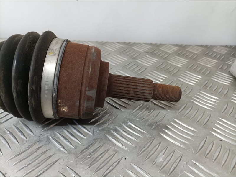 Recambio de transmision delantera derecha para renault megane iv 5 puertas referencia OEM IAM 391008707R  