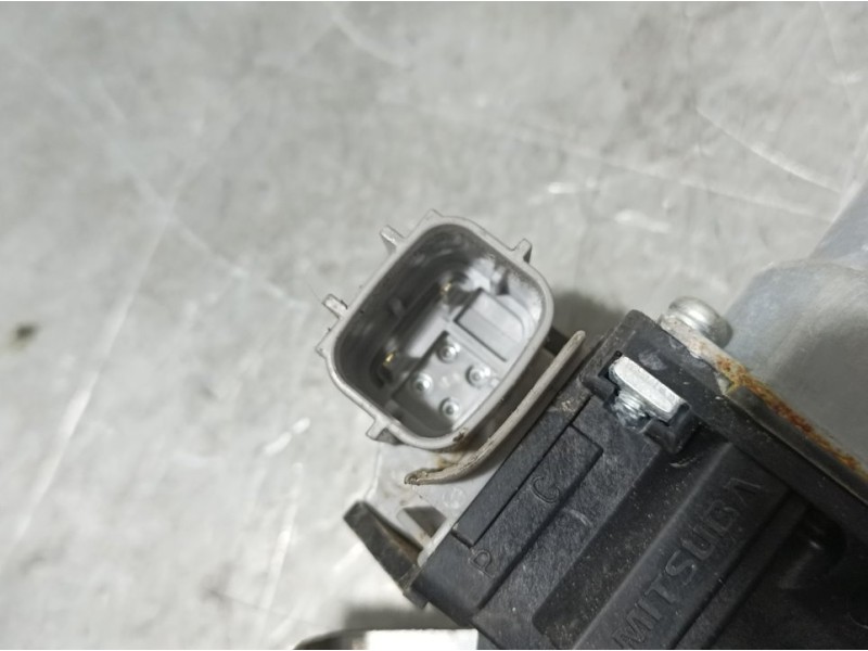 Recambio de elevalunas trasero derecho para renault koleos dynamique referencia OEM IAM 82700JYRR  ELECTRICO 2 PINS