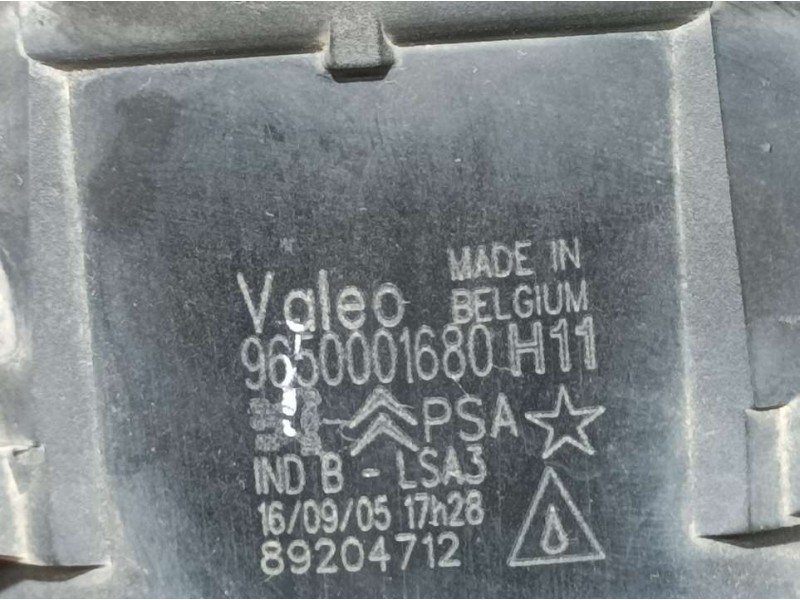Recambio de faro antiniebla derecho para peugeot 307 break/sw (s2) sw referencia OEM IAM 9650001680 89204712 VALEO