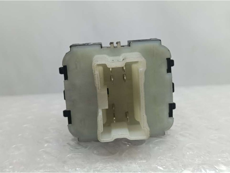 Recambio de mando elevalunas delantero izquierdo para renault captur zen referencia OEM IAM 254118722R  