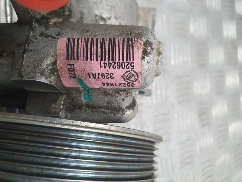 Recambio de bomba direccion para opel combo d cargo l2h1 2,4t referencia OEM IAM 52062441 38221944 