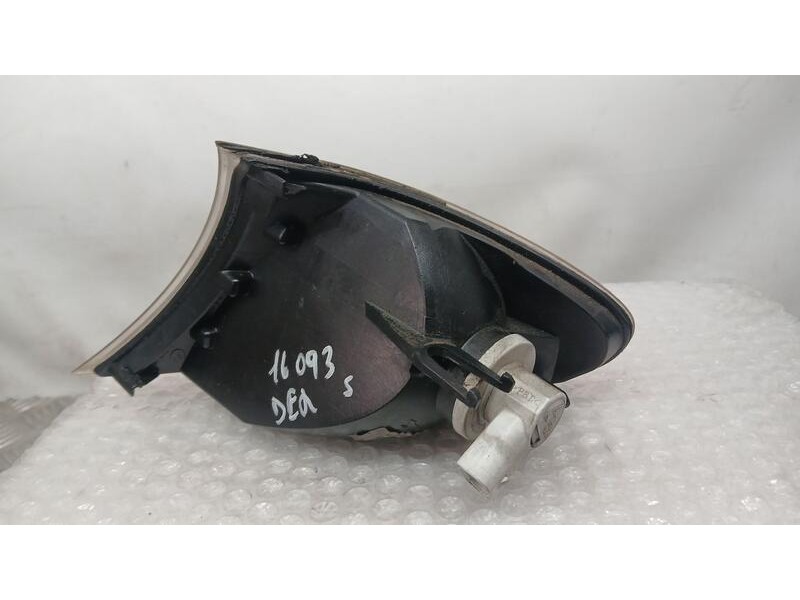 Recambio de piloto delantero derecho para bmw serie 3 berlina (e46) 320d referencia OEM IAM 6910980  