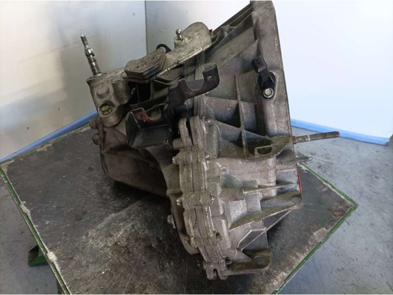 Recambio de caja cambios para nissan nv 200 (m20) evalia premium referencia OEM IAM TL4A118 S027271 6VELOCIDADES