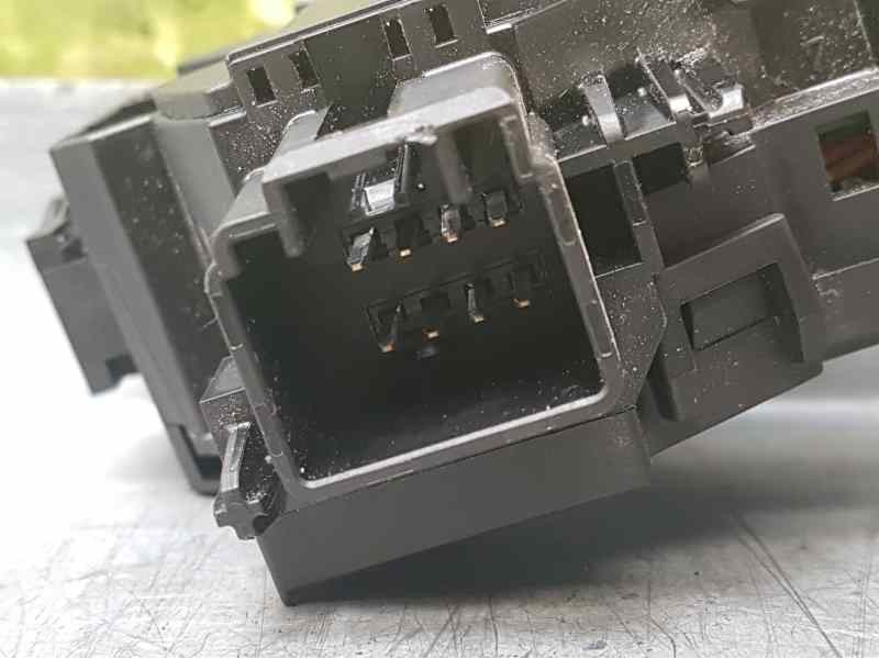 Recambio de mando intermitentes para ford fiesta (cb1) ambiente referencia OEM IAM 8A6T13335CB  