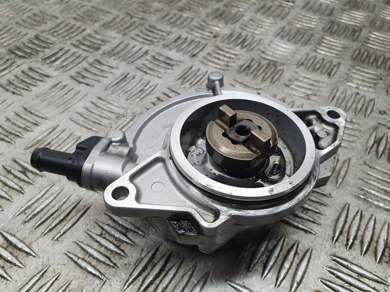 Recambio de depresor freno / bomba vacio para audi a8 (4e2) 3.0 v6 24v tdi referencia OEM IAM 057145100AC  