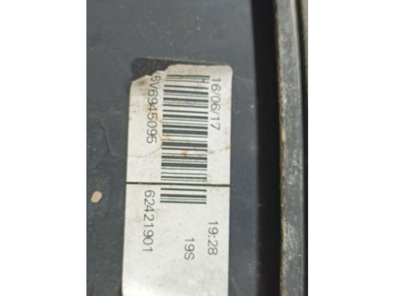 Recambio de piloto trasero izquierdo para skoda fabia 1.0 mpi referencia OEM IAM 6V6945095  