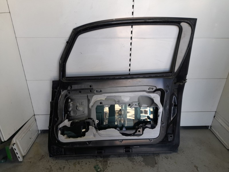 Recambio de puerta delantera derecha para peugeot 1007 sport referencia OEM IAM 9004V9  