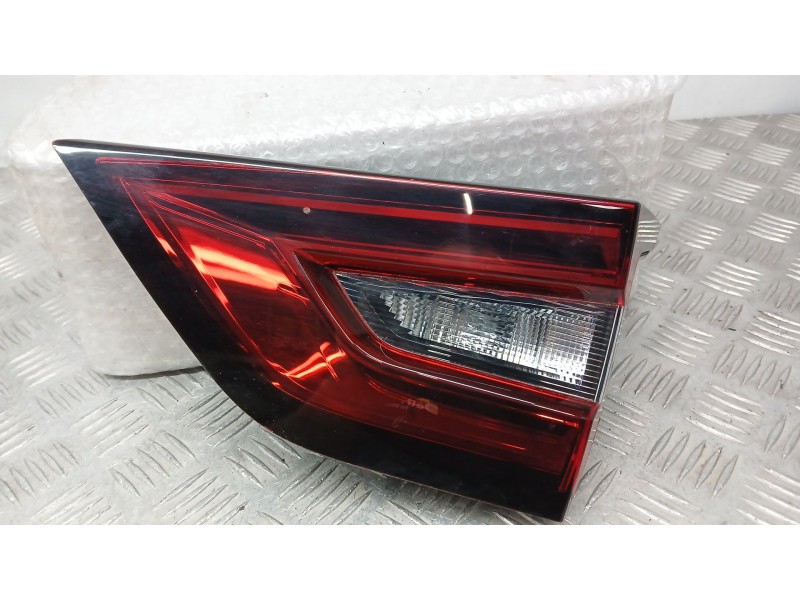 Recambio de piloto trasero derecho interior para nissan juke (f16_) 1.0 referencia OEM IAM 265506PA5A HELLA 