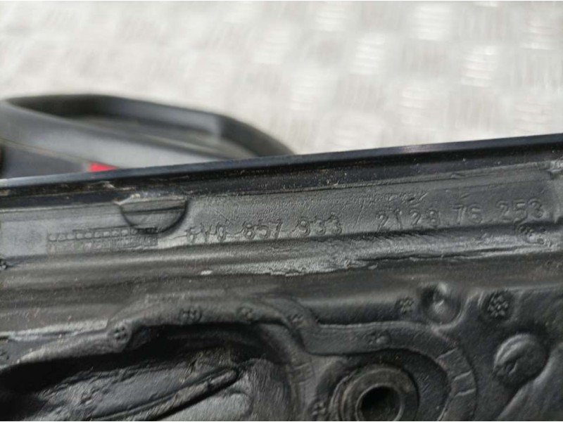 Recambio de retrovisor izquierdo para skoda fabia 1.0 mpi referencia OEM IAM 6V0857933  ELECTRICO