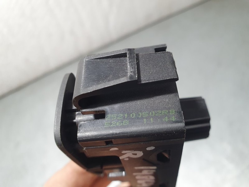 Recambio de warning para renault megane iii berlina 5 p dynamique referencia OEM IAM 252100502R  