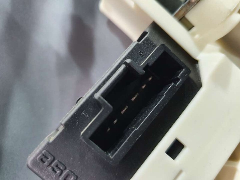 Recambio de elevalunas trasero derecho para renault laguna iii dynamique referencia OEM IAM   ÉLECTRICO 6 PINES