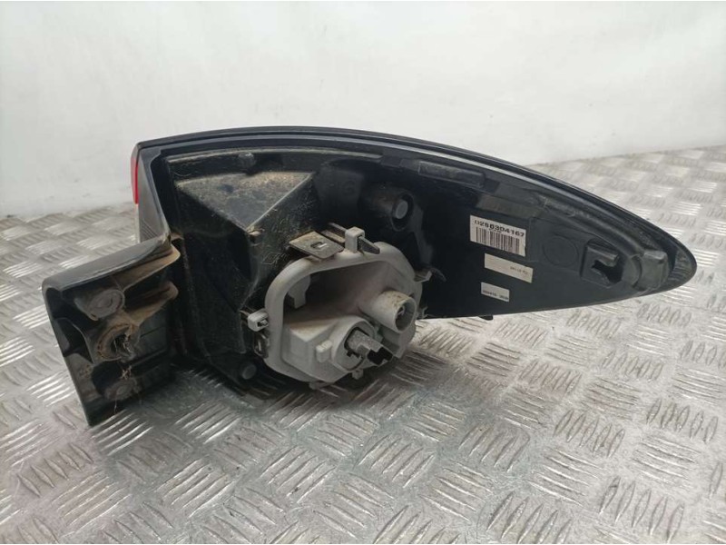 Recambio de piloto trasero izquierdo para renault captur zen referencia OEM IAM 265557367R  EXTERIOR