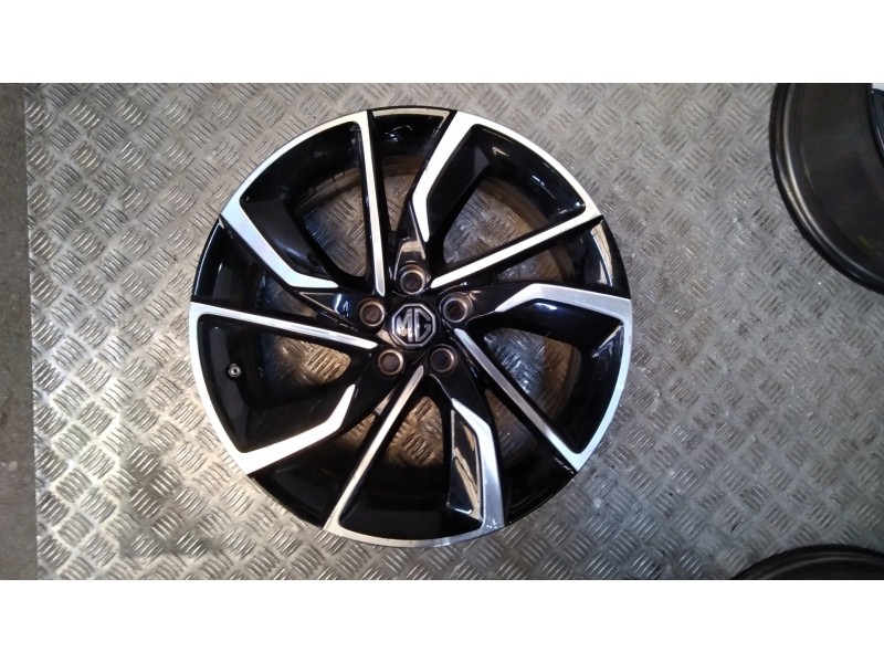 Recambio de juego llantas aluminio para mg zs 1.0 vti referencia OEM IAM  ALUMINIO 7X17 5 TORN ET41