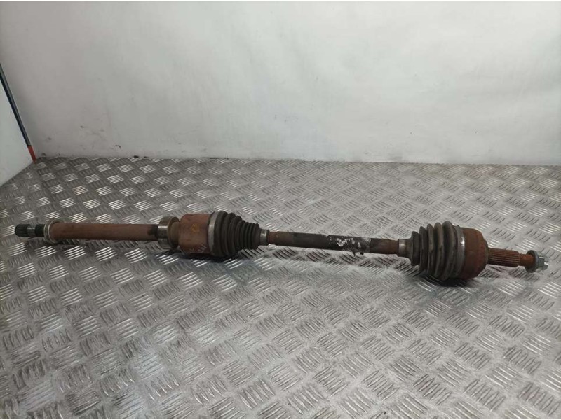 Recambio de transmision delantera derecha para renault captur zen referencia OEM IAM 391000367R  