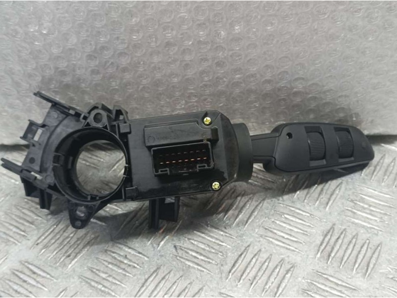 Recambio de mando limpia para ssangyong tivoli line 4x2 referencia OEM IAM 8591035300 8591035130 