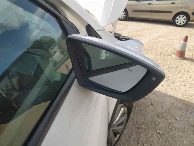 Recambio de retrovisor derecho para seat arona style edition referencia OEM IAM 6F1857508AC  ELECTRICO
