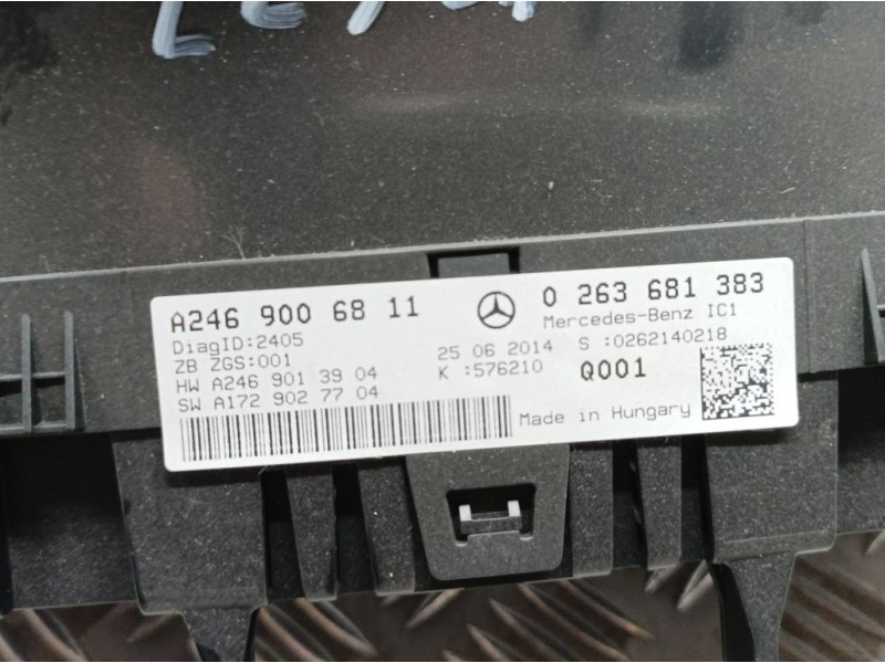 Recambio de cuadro instrumentos para mercedes-benz clase b (w246) b 200 cdi be (246.201) referencia OEM IAM A2469006811 02636813