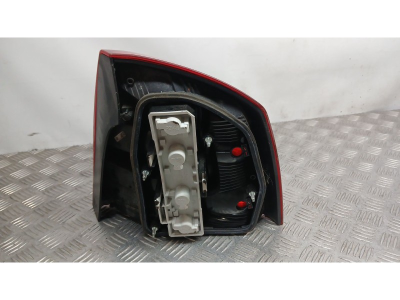 Recambio de piloto trasero izquierdo para skoda octavia ii (1z3) 1.6 tdi referencia OEM IAM 1Z5945111B ROZADO 