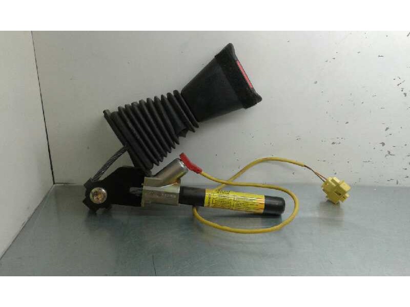 Recambio de pretensor airbag izquierdo para opel frontera b 2.2 16v dti referencia OEM IAM 97188294  