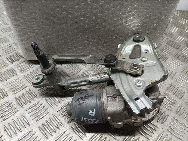 Recambio de motor limpia delantero para peugeot 3008 allure referencia OEM IAM 9671062180 33979021288 BOSCH LADO IZQ