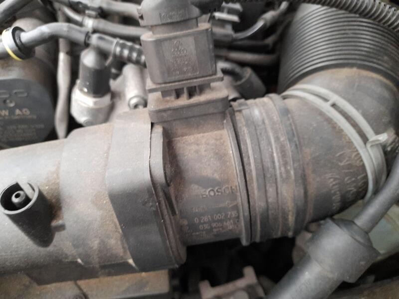 Recambio de caudalimetro para volkswagen golf vi (5k1) 2.0 tdi referencia OEM IAM 03G906461C BOSCH 0281002735