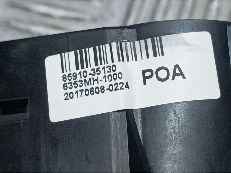 Recambio de mando limpia para ssangyong tivoli line 4x2 referencia OEM IAM 8591035300 8591035130 