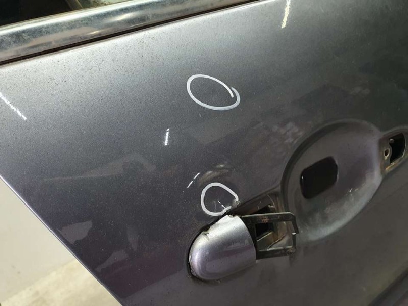 Recambio de puerta delantera derecha para renault laguna iii dynamique referencia OEM IAM  SIN LUNA TOCADA