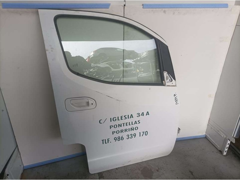 Recambio de puerta delantera derecha para nissan nv 200 (m20) evalia premium referencia OEM IAM H010MJX0MA  ROZADA MARCO TOCADO
