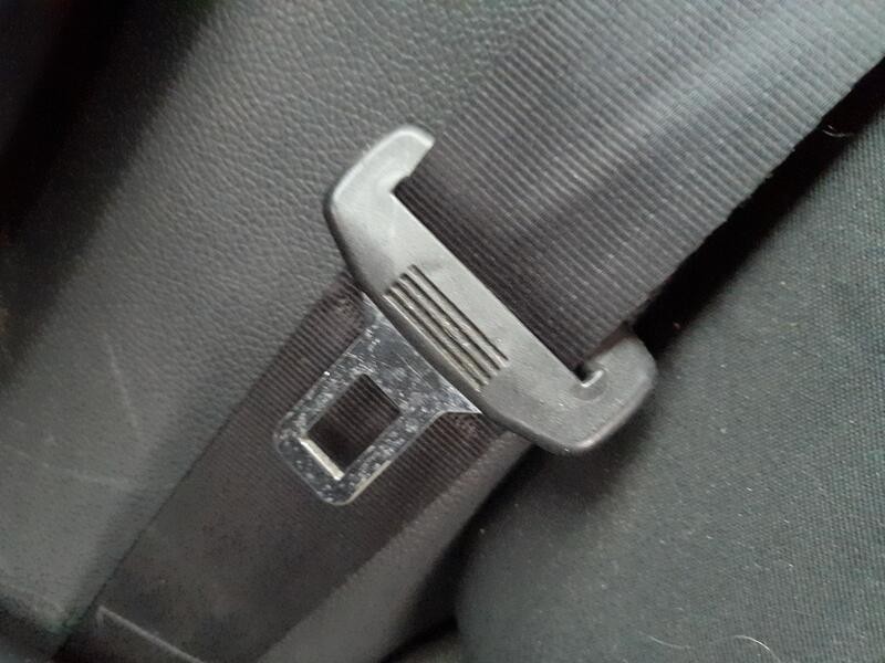 Recambio de cinturon seguridad trasero derecho para volkswagen golf vi (5k1) 2.0 tdi referencia OEM IAM 1K6857806A  