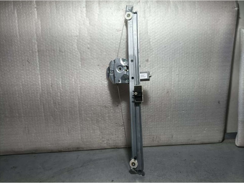 Recambio de elevalunas delantero derecho para renault trafic furgón l1h1 2,9t referencia OEM IAM 807207538R  ELECTRICO 2 PINS