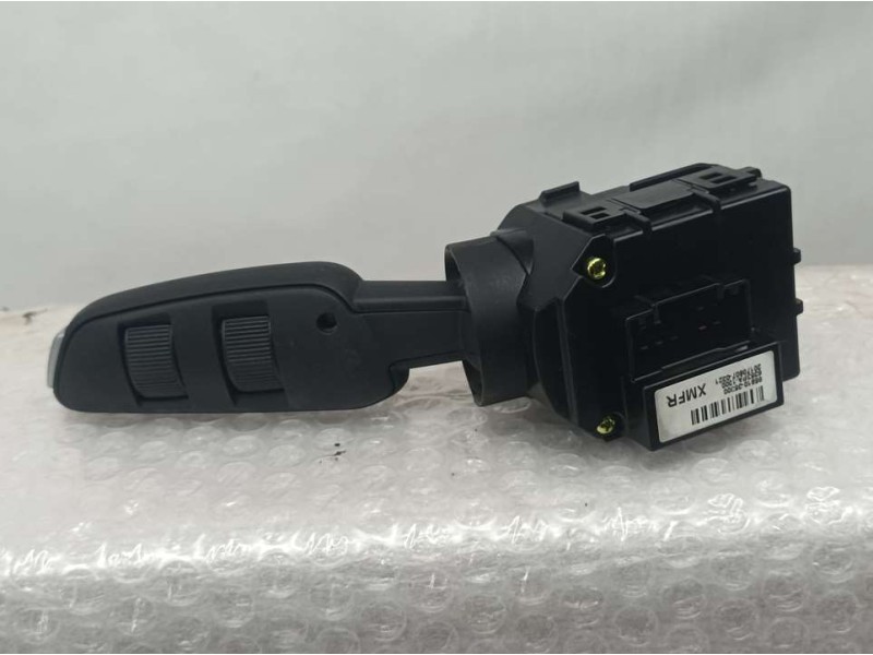 Recambio de mando limpia para ssangyong tivoli line 4x2 referencia OEM IAM 8591035300 8591035130 