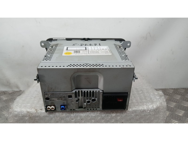 Recambio de sistema audio / radio cd para skoda octavia ii (1z3) 1.6 tdi referencia OEM IAM 3T0035191A BOSCH 7612032055