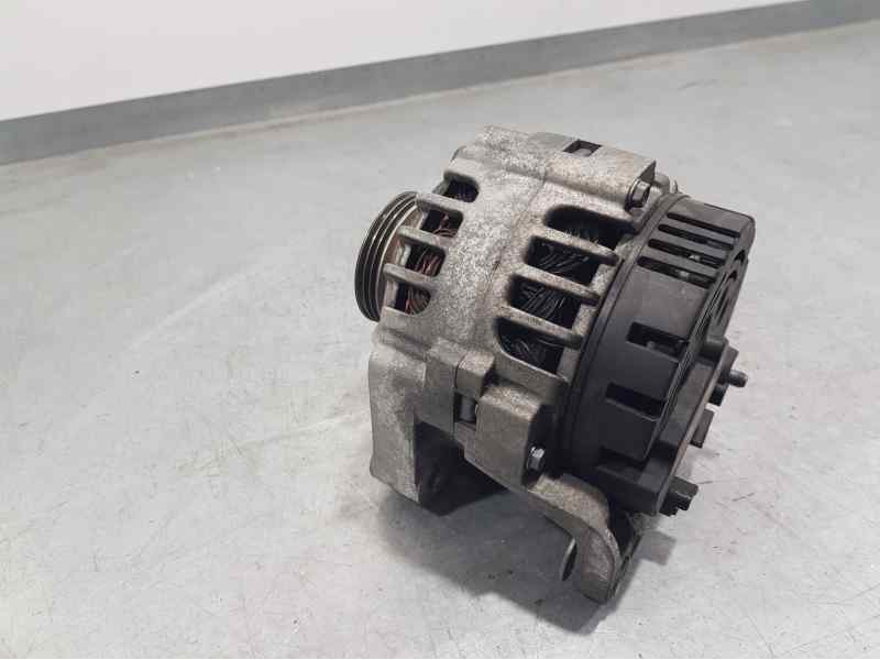 Recambio de alternador para dacia sandero podium referencia OEM IAM 8200660044B SG9B107 VALEO