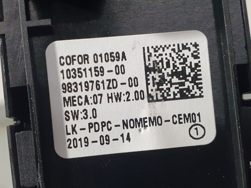 Recambio de mando elevalunas delantero izquierdo para peugeot 5008 gt line referencia OEM IAM 98319761ZD 1035115900 
