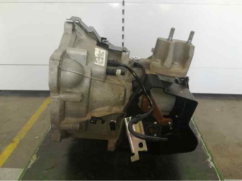 Recambio de caja cambios para ford fiesta (cb1) ghia referencia OEM IAM 8A6R7002JA 110708 5VELOCIDADES