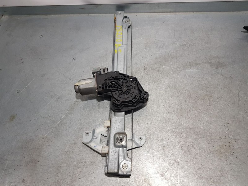 Recambio de elevalunas delantero izquierdo para citroën c4 lim. white attraction referencia OEM IAM   ELECTRICO 6 PINS GRAPA TOC