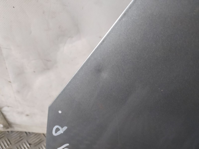 Recambio de capot para toyota corolla verso (r1) 2.2 d-4d luna referencia OEM IAM  TOCADA 