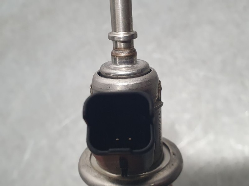 Recambio de inyector adblue para peugeot 208 (p2) active referencia OEM IAM 9813930180  