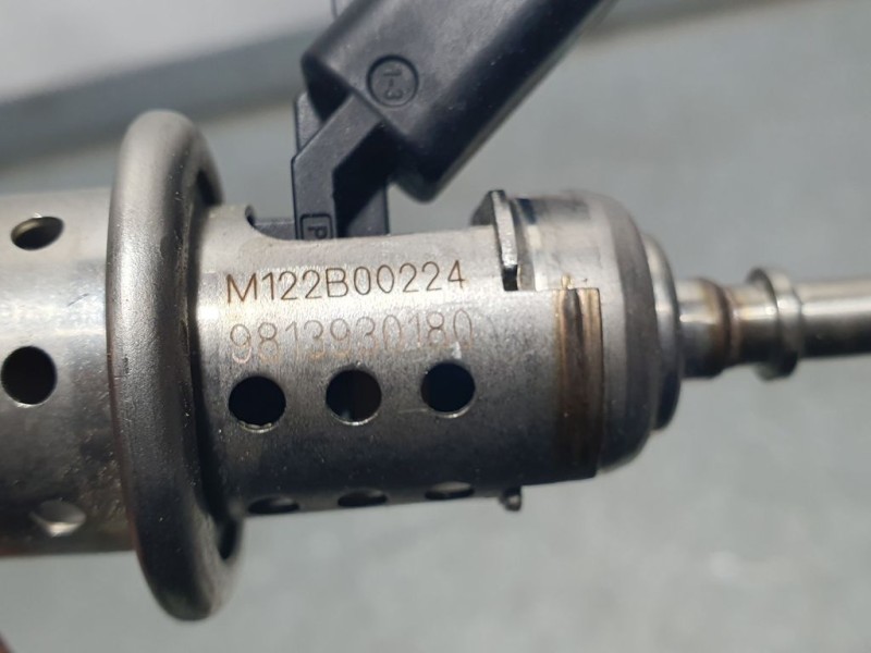 Recambio de inyector adblue para peugeot 208 (p2) active referencia OEM IAM 9813930180  