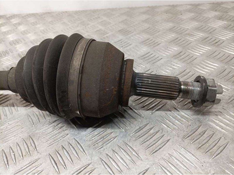 Recambio de transmision delantera derecha para renault trafic furgón l1h1 2,9t referencia OEM IAM 391005010R 93453895 