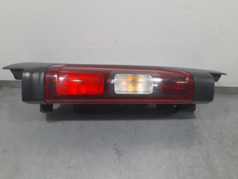 Recambio de piloto trasero izquierdo para renault trafic iii furgoneta (fg_) 1.6 dci 115 (fgmd) referencia OEM IAM 265A63253R 26