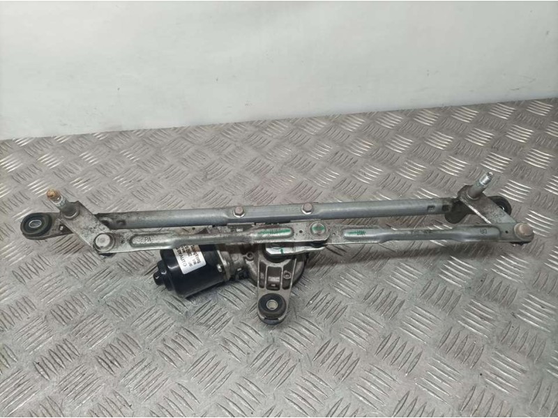 Recambio de motor limpia delantero para ssangyong tivoli line 4x2 referencia OEM IAM 7821035002  DY AUTO