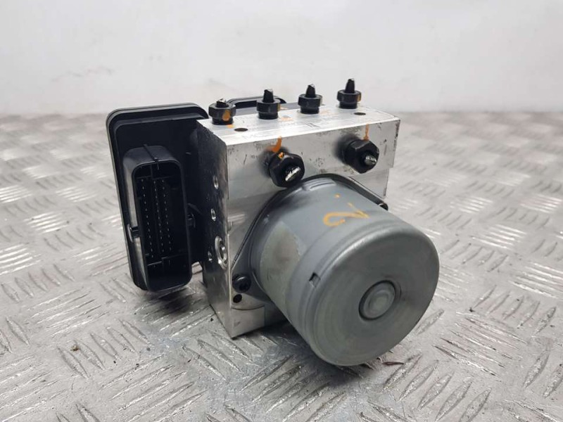 Recambio de abs para kia cee´d drive referencia OEM IAM 58920A2210 A258920500 MOBIS