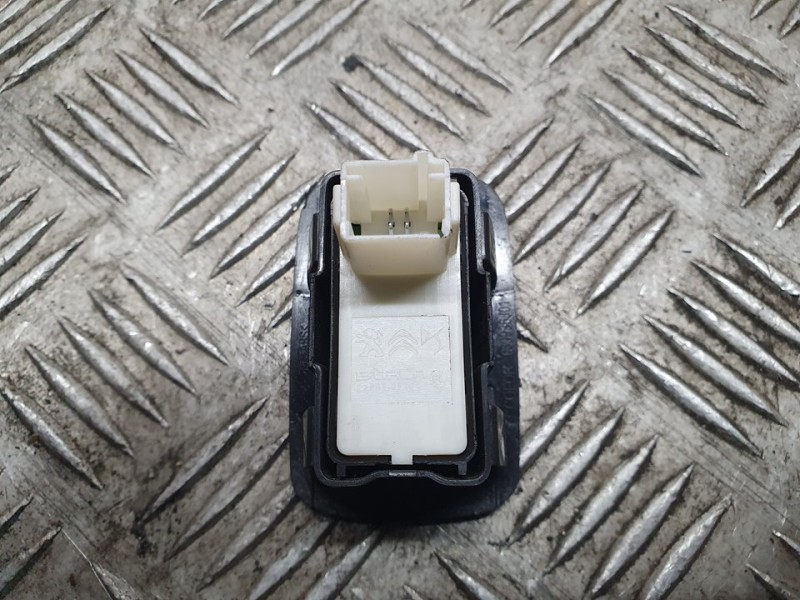 Recambio de mando elevalunas trasero izquierdo para citroën berlingo feel m 5p referencia OEM IAM SIN REF  