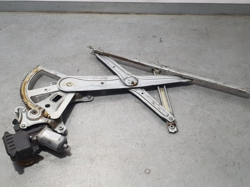 Recambio de elevalunas trasero derecho para toyota corolla verso (r1) 2.2 d-4d luna referencia OEM IAM 997250104  ELECTRICO 6 PI