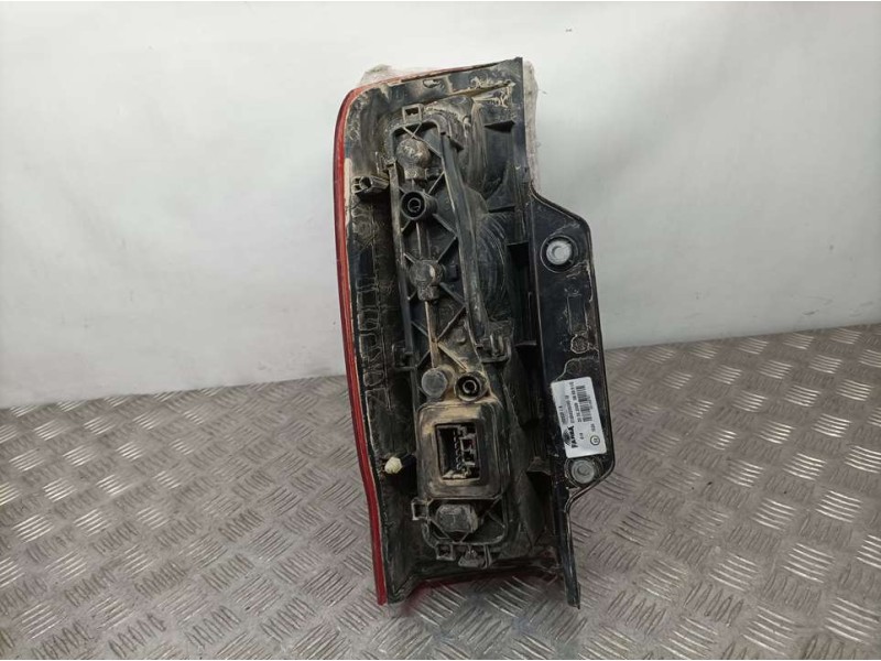 Recambio de piloto trasero derecho para citroën nemo basis referencia OEM IAM 13202F 01353205080 FARBA