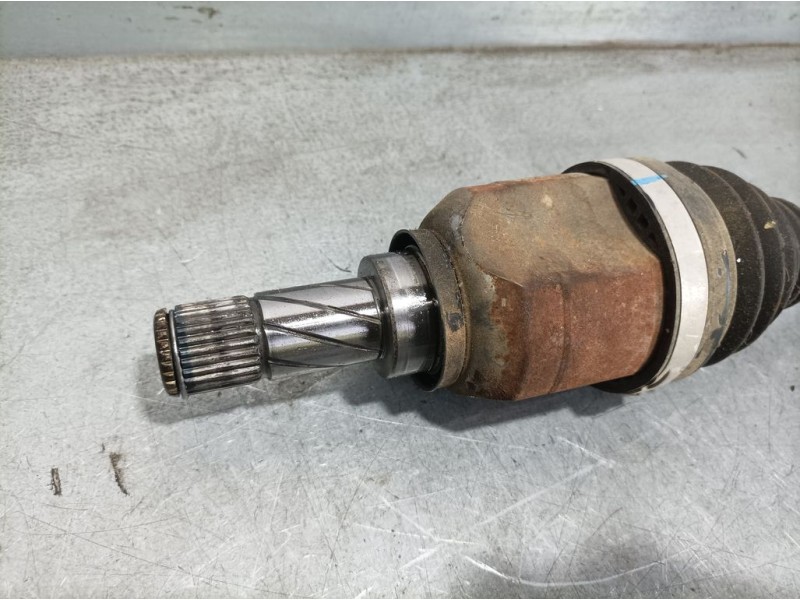 Recambio de transmision delantera derecha para dacia sandero essential referencia OEM IAM 391006553R  